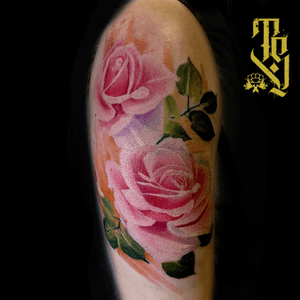 Stylized roses #roses #colortattoo #watercolor #color #belfast #northernireland 