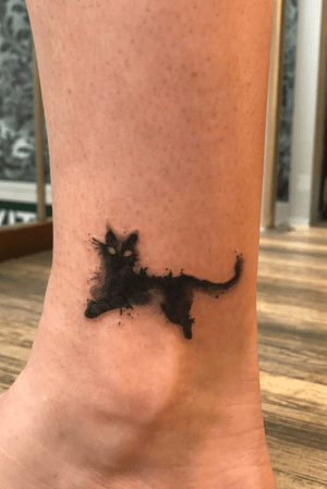 Ink kitty on the ankle #cattattoo 