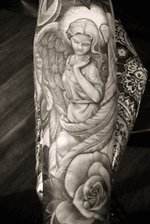 #blackandgray #angel #statue #portrait #realism #rose