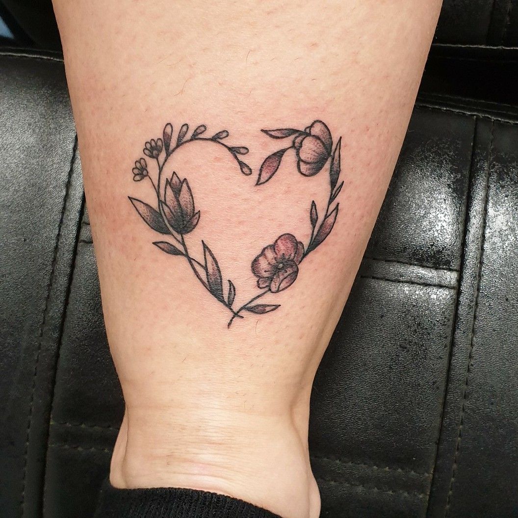 30 Pretty Flower Heart Tattoos You Must Try in 2022  Heart tattoo Flower  heart Tattoos