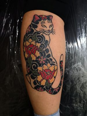 Japanese Mon Mon cat tattoo