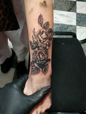 Cover tattoo - Flowers on arm