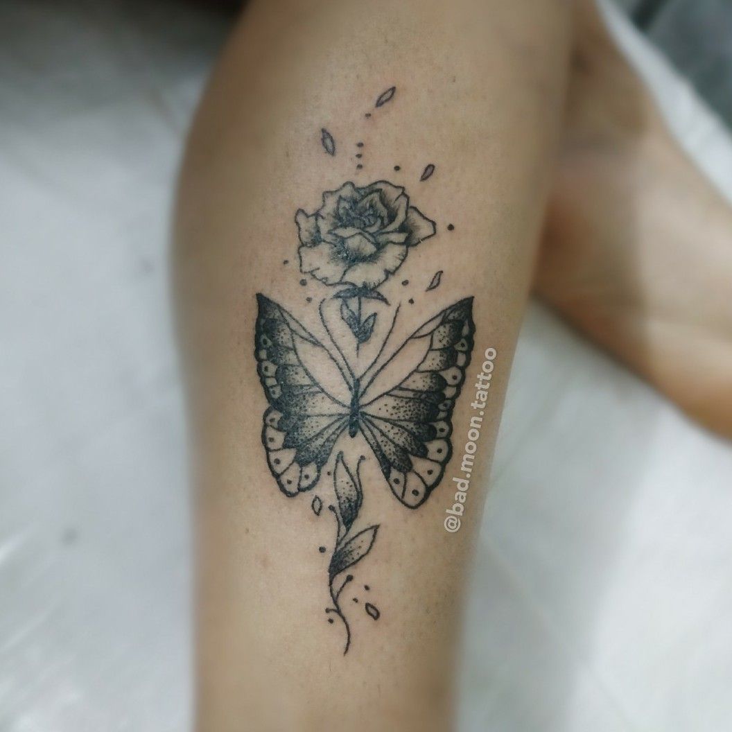 Flores e Borboleta - Tattoo