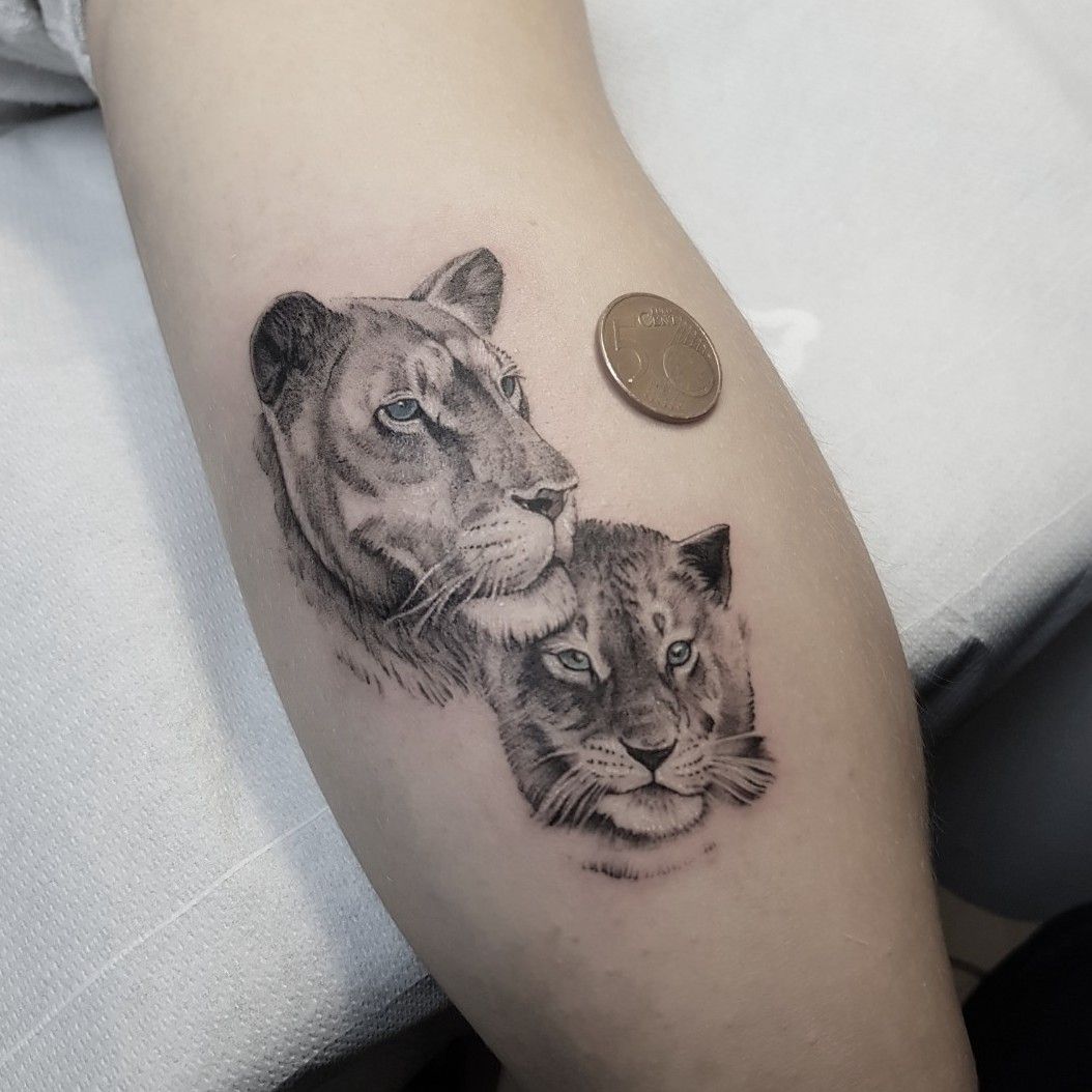 Steven Villegas on Instagram Lioness and cub liontattoo  blackworktattoo flowertattoo fayettevillenc fayettevilletattooartist  tattoo womentattoo