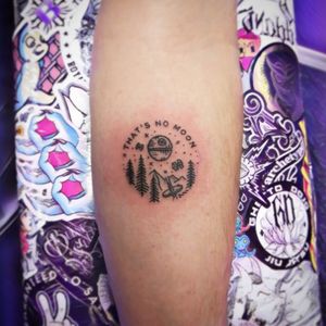 May the force be with you ✋ #StarWarsTattoo HMU for your next tattoo 😉 #TattooedLife #PinkyBooTattoos #HexNeedles #Inked #Art #HexTat #TattoosOnInstagram #TattooLove #AZFemaleArtist #AZTattooArtist #tattooed #Bishop #HexCartridges  #InstaArt #photooftheday 📡 #instatattoo #bodyart #tatts #tattedup #inkedup #GetYours pinkystatt2s@gmail.com 🖤
