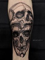 Skull tattoo, arm, line, sketches , dot, tattooing, grafik, Black, ink, Blackwork, guest spot skulls dark work 