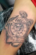 Pocket watch tattoo #fromtijuana #tatuador #california #anaheim #followme #tattoocustom #pocketwatch #blackandgreytattoo 