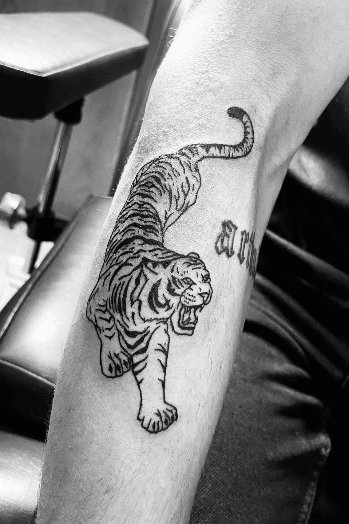 Em Morris on Instagram Amazing orange eye Siberian tiger tattoo by  awesome artist Jonathan Novello novellotattoo  inkedmag worldofartists  inksav gq ink