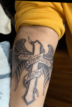 Geddes Jones is an amazing artist, I went in with a basic idea of what I wanted and he made it a reality. He even added more details and formatted it that it came out better than I hoped for. Thank you for doing this tat some justice. 