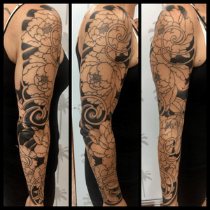 More progress on this floral Japanese sleeve..