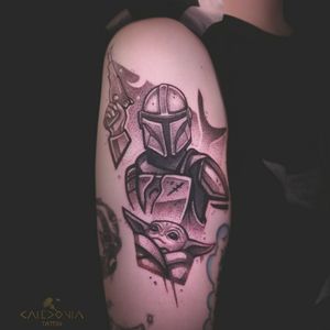 «The Mandalorian»Find me in Vancouver at Arcane body arts.For any tattoo enquiry, please contact me directly on my website: www.caledoniatattoo.comLink in bio.#starwars #starwarstattoo #themandalorian #babyyoda #illustration #illustrationtattoo #drawdaily #starrwarsillustration