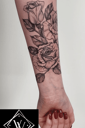 #rosesarered #violetsareblue I can’t wait to tattoo you