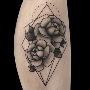 Geometric Flowers tattoo done by Jen Bean