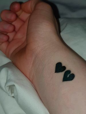 Tattoo uploaded by Kerr Vickers • Black hearts YUNGBLUD's black hearts club  • Tattoodo