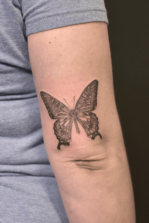 Butterfly 🦋 #beautiful #butterfly #blackandgrey #fineline #illustrative #elbowtattoo 