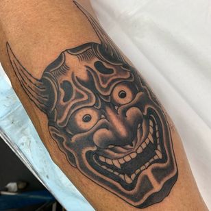 Black and grey Hannya on the lower leg, 2.5 hours #hannya #hannyatattoo #japanesetattoo #irezumi #masktattoo #japanesemask