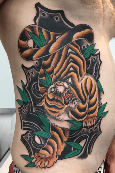 Tiger tattoo hips to ribs, 6.5 hour tattoo a little cover up in there too #tiger #tora #japanese #japanesetattoo #irezumi #jarradchivers