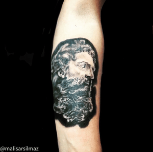 Zeus Tattoo / Zeus Dövme