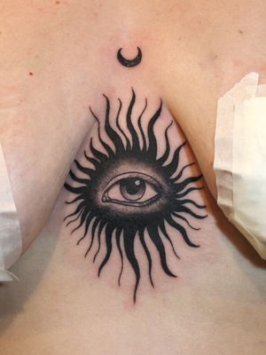 THE EYE. Chest tattoo made on my tattoo artist friend, Audrey Hermanstadt. Thank you, my dear <3