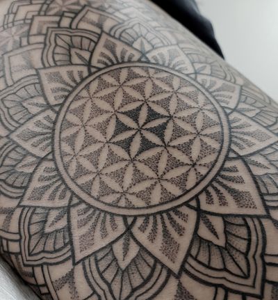 Sacred Geometry tattoo by jakab dezso #jakabdezso #sacredgeometry #geometric #mandala #shapes #dotwork #linework 
