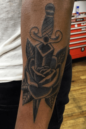 I got this one in Bolivia: Dagger & Rose