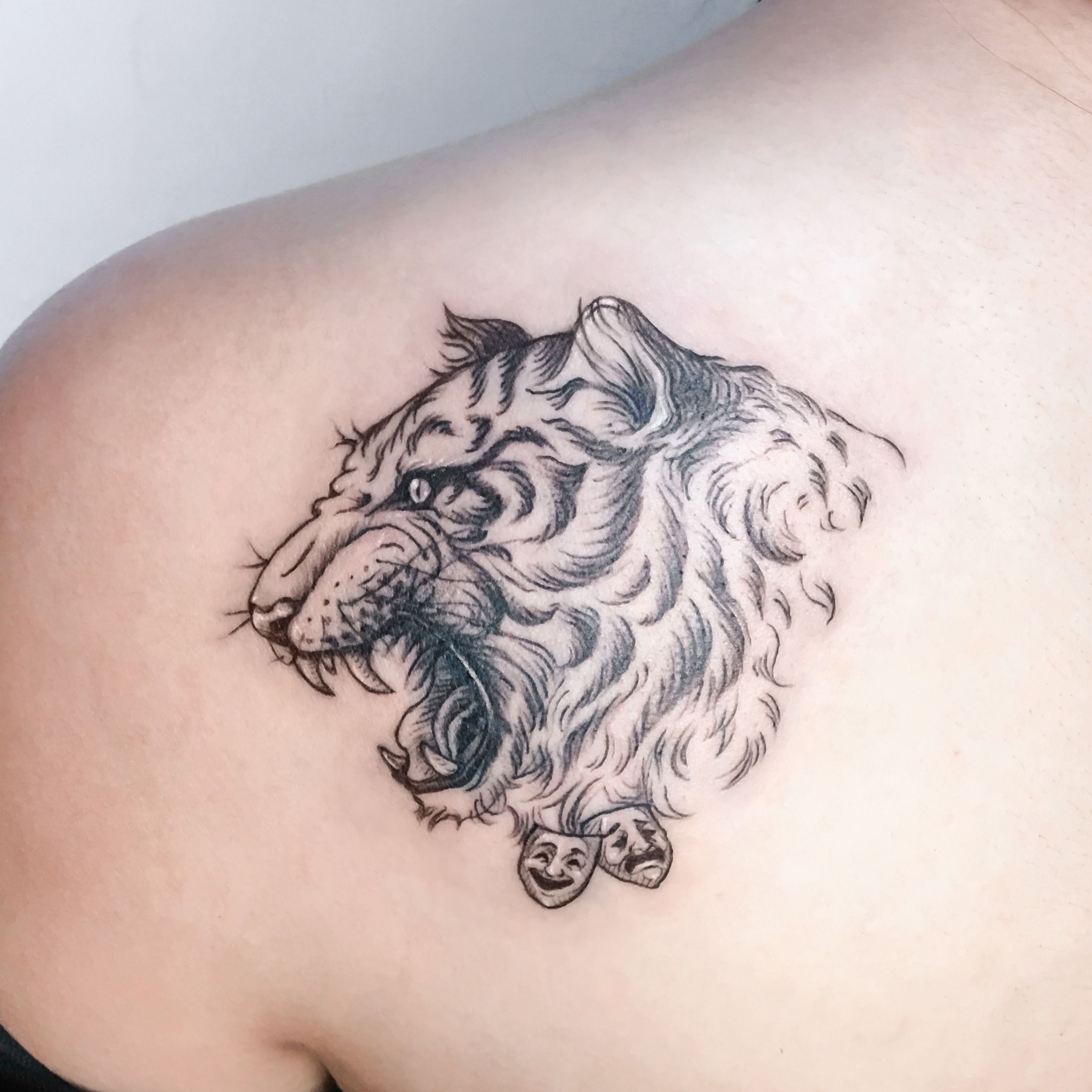 Roaring tiger in classic tattoo style Royalty Free Vector