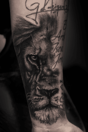 Tattoo by Malavida Tattoo