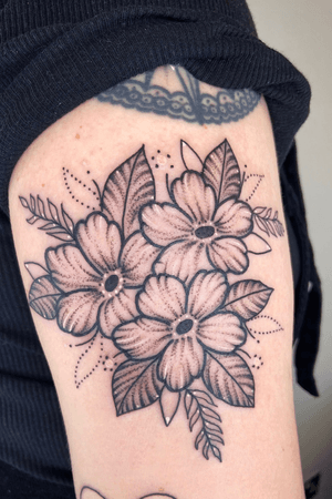• 🌸🌸🌸• bouquet by our resident @nicole__tattoo done before the quarantine For now please #stayhome, for bookings after lockdown:•📧 info@southgatetattoo.co.uk •📱07456415895‬(WhatsApp only) ⚡️⚡️⚡️#bouquet #flowerstattoo #blackandgreytattoo #londontattoo #southgatesgtattoo #SGTattoo #london #southgate #southgatetattoo #northlondon #northlondontattoo
