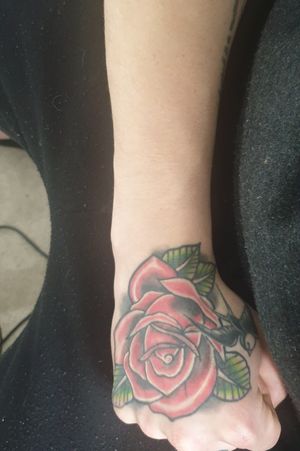 Need sleeve ideas to go with this rose