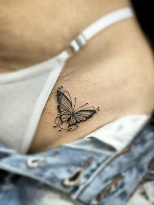 #tattooart #finelinetattoo #fineline #buterfly 
