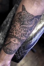Custom owl/illuminati piece