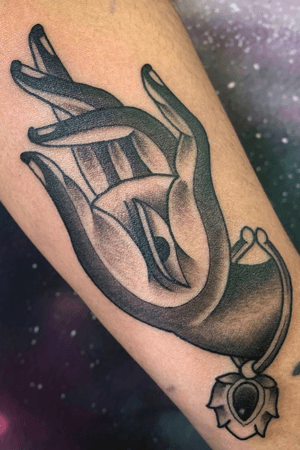 •Mudra• custom blackwork tattoo by our resident @dr.ivo_tattoo 🇵🇹 For bookings after lockdown:* 🌐 www.southgatetattoo.co.uk* 📧 info@southgatetattoo.co.uk * 📱07456415895‬(WhatsApp only) ⚡️⚡️⚡️#mudra #mudratattoo #stayhome#londontattoo #london #northlondon #northlondontattoo #SGTattoo #southgatetattoo #southgate #blackwork #southgatesgtattoo