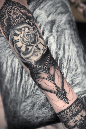 Adding to rose tattoo finish a sleeve. #mandala #ornamental 