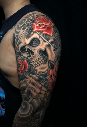 Skull and roses sleeve. 