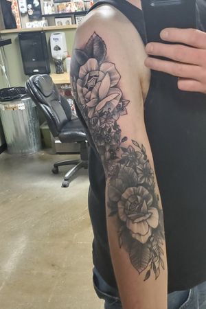 Floral upper right arm down past ditch.  Artist is Paul Plante 