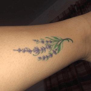 My first tattoo. Tattoo artist insta: Cristal.tattoos