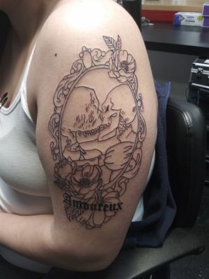 Outlined piece done. Just needs shading!