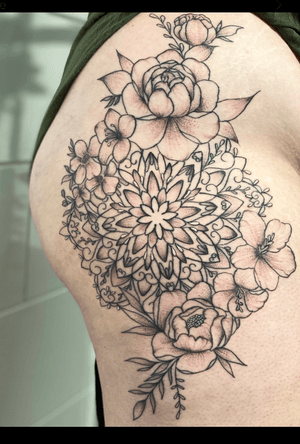 Floral mandala thigh piece #mandala #floral #thightattoo