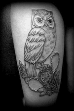 Leg tattoo - Owl with roses and clock