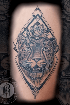 Jaguar geometric tattoo #animaltattoo #geometric #realism #blackandgrey #realistic #nature #jaguartattoo