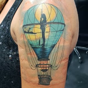Custom hot air balloon, she came with an idea and let me go at it and we both loved the outcome so much!! Thank you all for allowing us artist to create what your seeing but not able to bring to life with art!