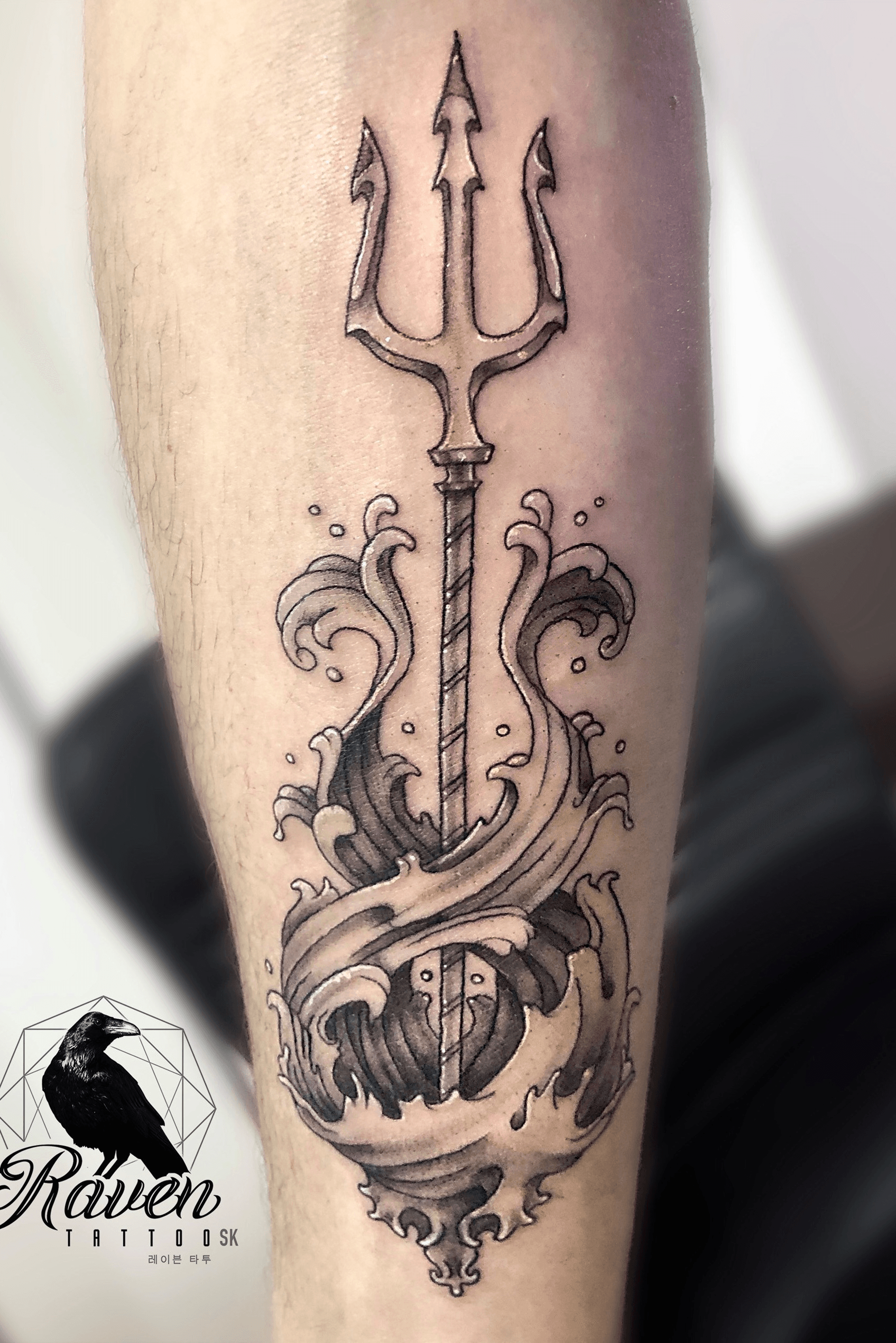 Tattoo Uploaded By Owen Roehrig Beautiful Poseidon Trident Tattoo Tattoodo