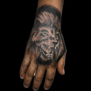 #tattoo #inked #ink #leon #blackandgrey #black&grey #black&greytattoo #leontattoo #liontattoo #luchotattoo #luchotattooer #pergamino
