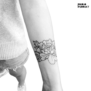 Another peony ! Done @tattoosalonen .For appointments write me at pabloferrukt@iCloud.com or a DM.#peonysleeve ....#tattoo #tattoos #blackwork #ink #inked #tattooed #tattoist #blackworktattoo #copenhagen #købnhavn #tattoosleeve #tatoveriger #tatted #minimalistictattoo #theoldbarbershop #tatts #tats #moderntattoo #tattedup #inkedup#berlintattoo #flowersleeve #tattoosalonen #peonies #lineworktattoo #flowerstattoo  #tattoosleeve 