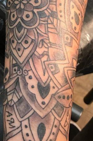 Another shot of the inside part of the Mandala on my left arm. On this part you can see both of my sons initials I had put on.