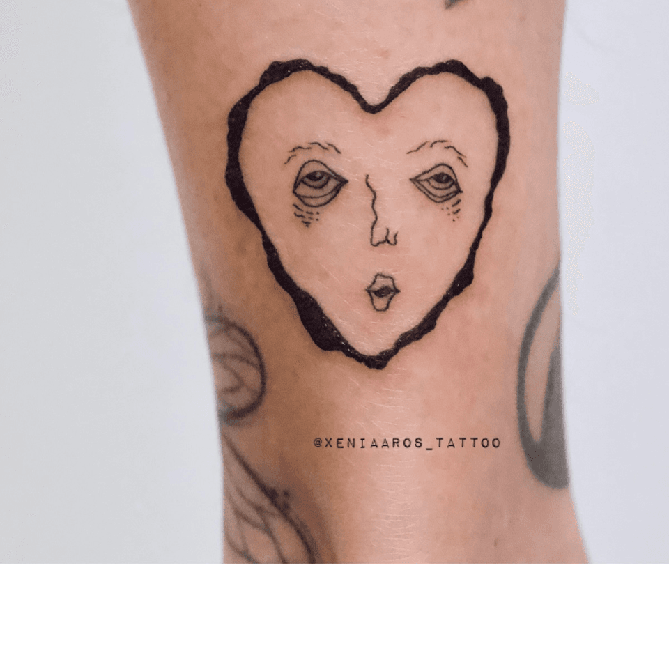 Tatuaje de corazón surrealista de Xenia Aros #XeniaAros
