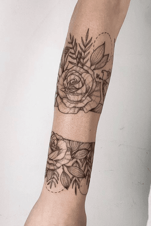 Floral sleeve