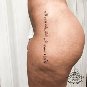 Script Thigh/Leg Tattoo by Kirstie @ KTREW Tattoo • Birmingham, UK 🇬🇧 #scripttattoo #tattoo #script #linework #fineline