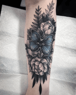 Butterfly tattoo by Nate Silverii aka hungryhearttattoos #NateSilverii #hungryhearttattos #butterfly #flower #rose