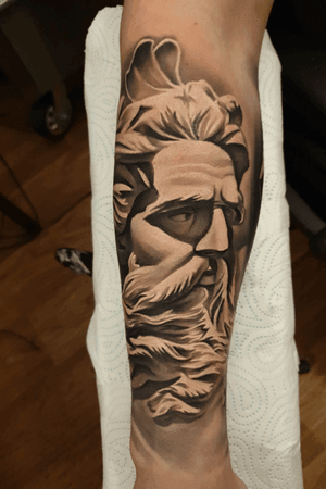 This piece was done in one day session and is one of my favourite statue style pieces :)